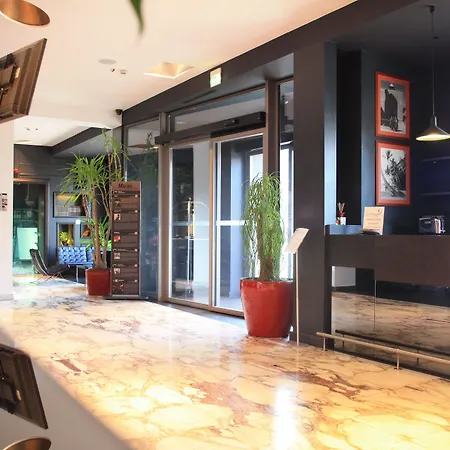 Continental Hotel 4*