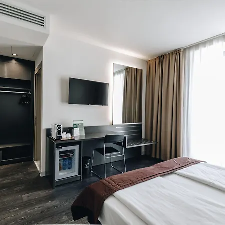 Continental Hotel 4*