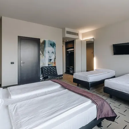 Continental 4* Cremona