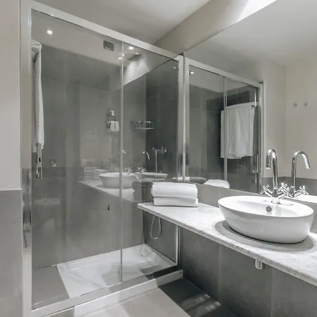 Continental Hotel 4*
