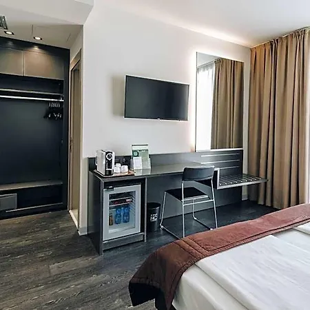 Continental Hotel
