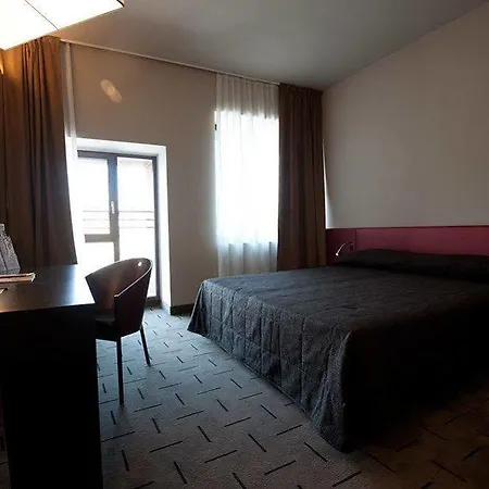Continental 4* Cremona