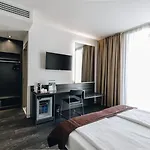 Continental Hotel 4*