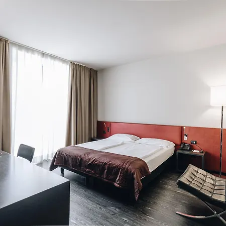 Continental Hotel 4*
