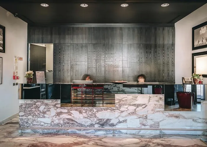 Hotell Continental 4*