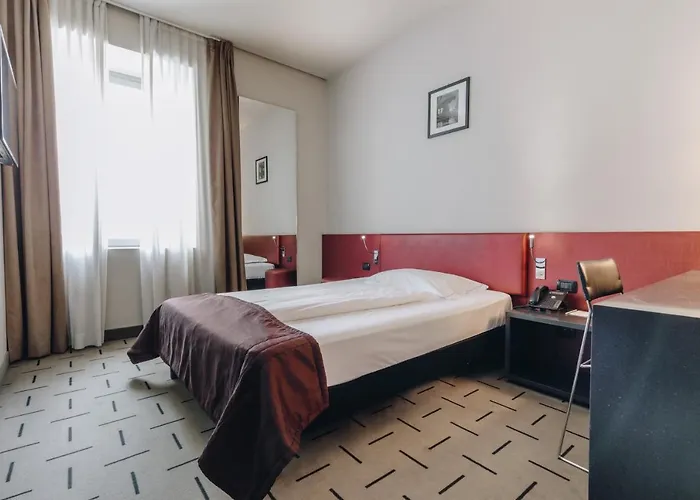 Hotell Continental 4*