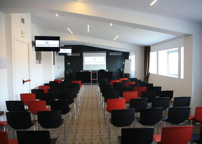 Continental 4* Cremona
