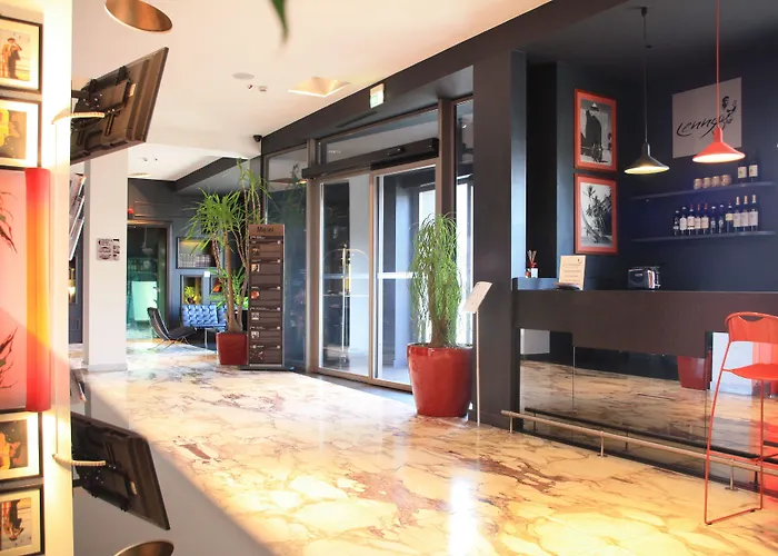 Continental Hotell 4*