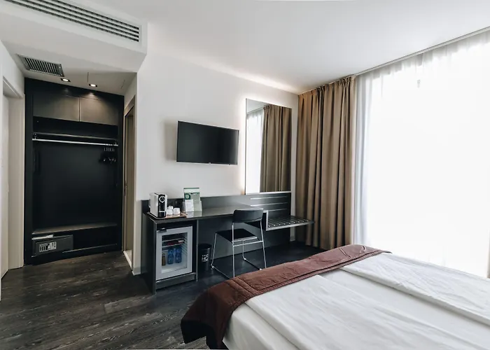 Continental Hotell 4*